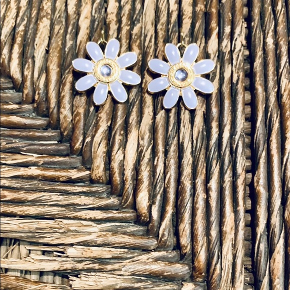 ✨Coach Enameled Flower Dangle Earrings 💜